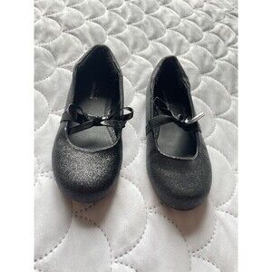 Basic Editions Girls’ Black Shoes – Size 10